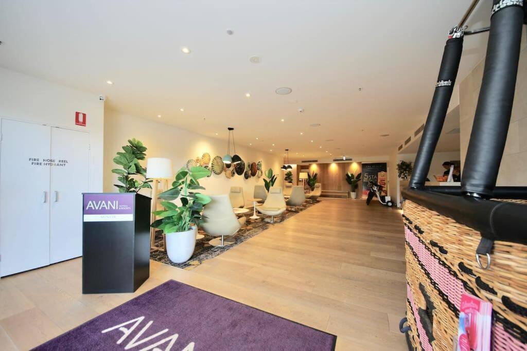 Broadbeach Apartment Level 10 With Beach Views Gold Coast Bagian luar foto